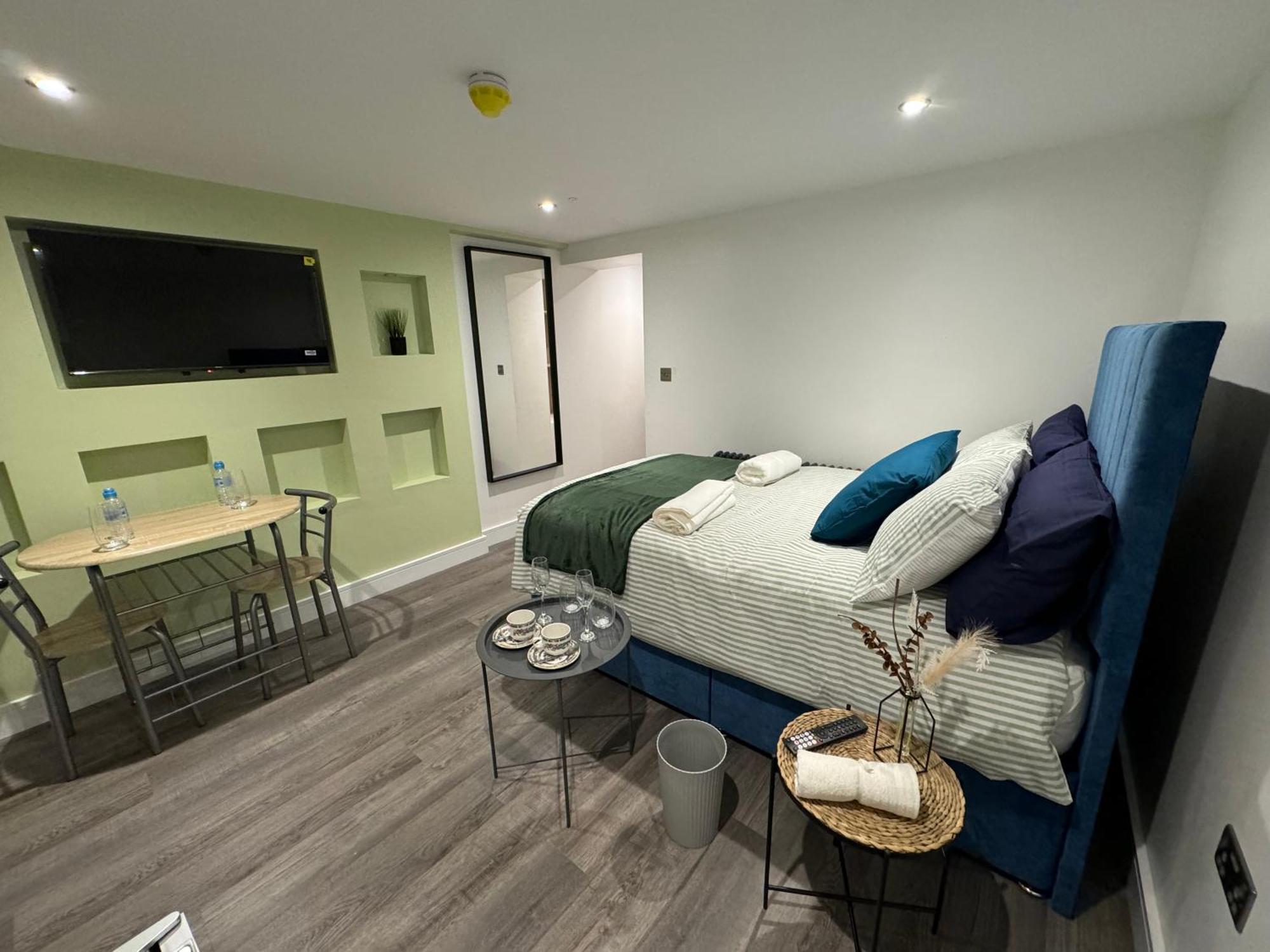 Southgate Luxury Apartments Elland Exterior photo